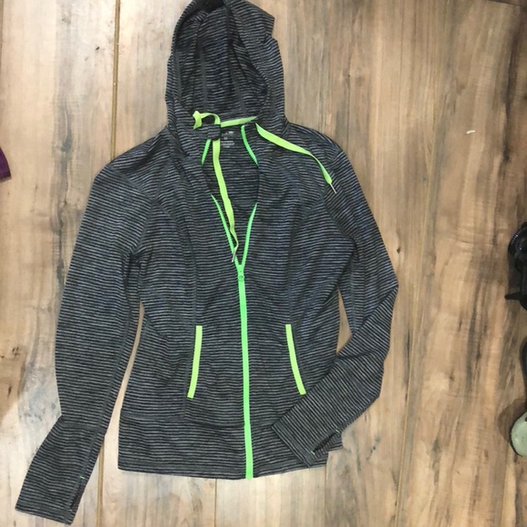 lukka Tops - NEOT Lukka sz M zip up